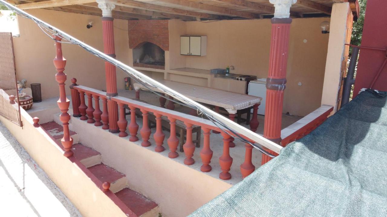 Red Apartman Trebinje Bagian luar foto