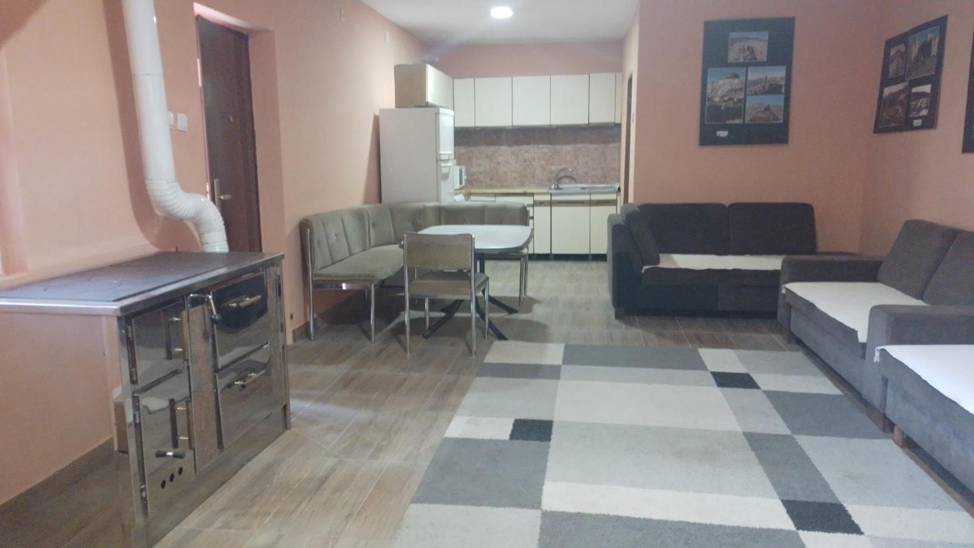 Red Apartman Trebinje Bagian luar foto