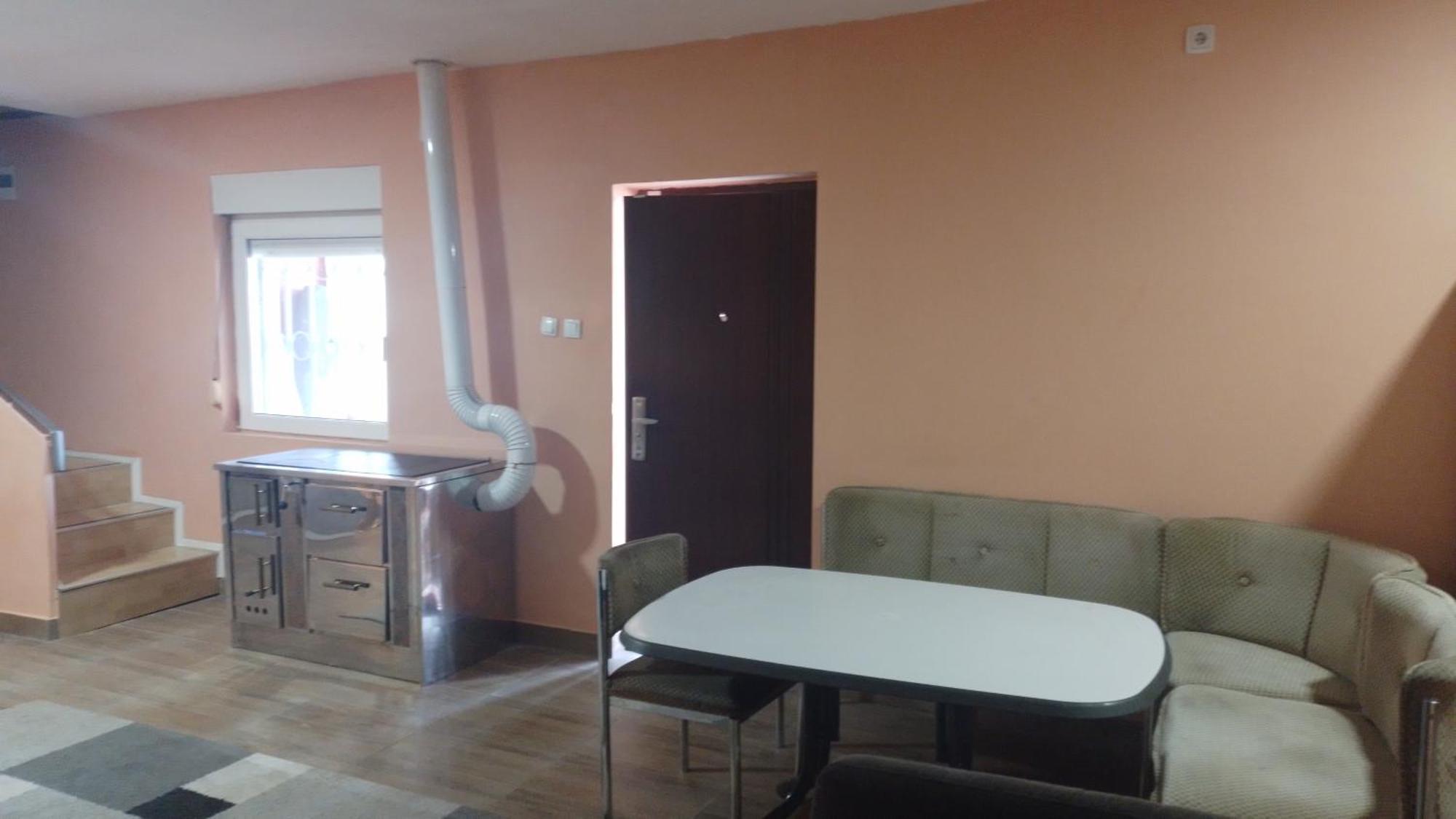 Red Apartman Trebinje Bagian luar foto